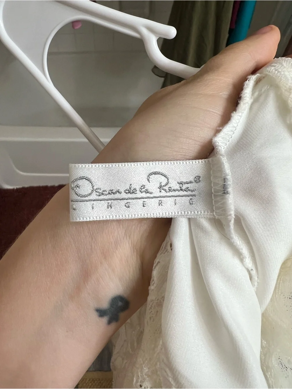 Oscar de la Renta used good